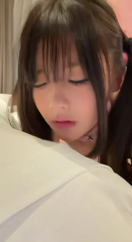 咪咪条 - 新人小骚狗 高颜少萝 520门槛 无水印原版合集 [0P16V-262MB]