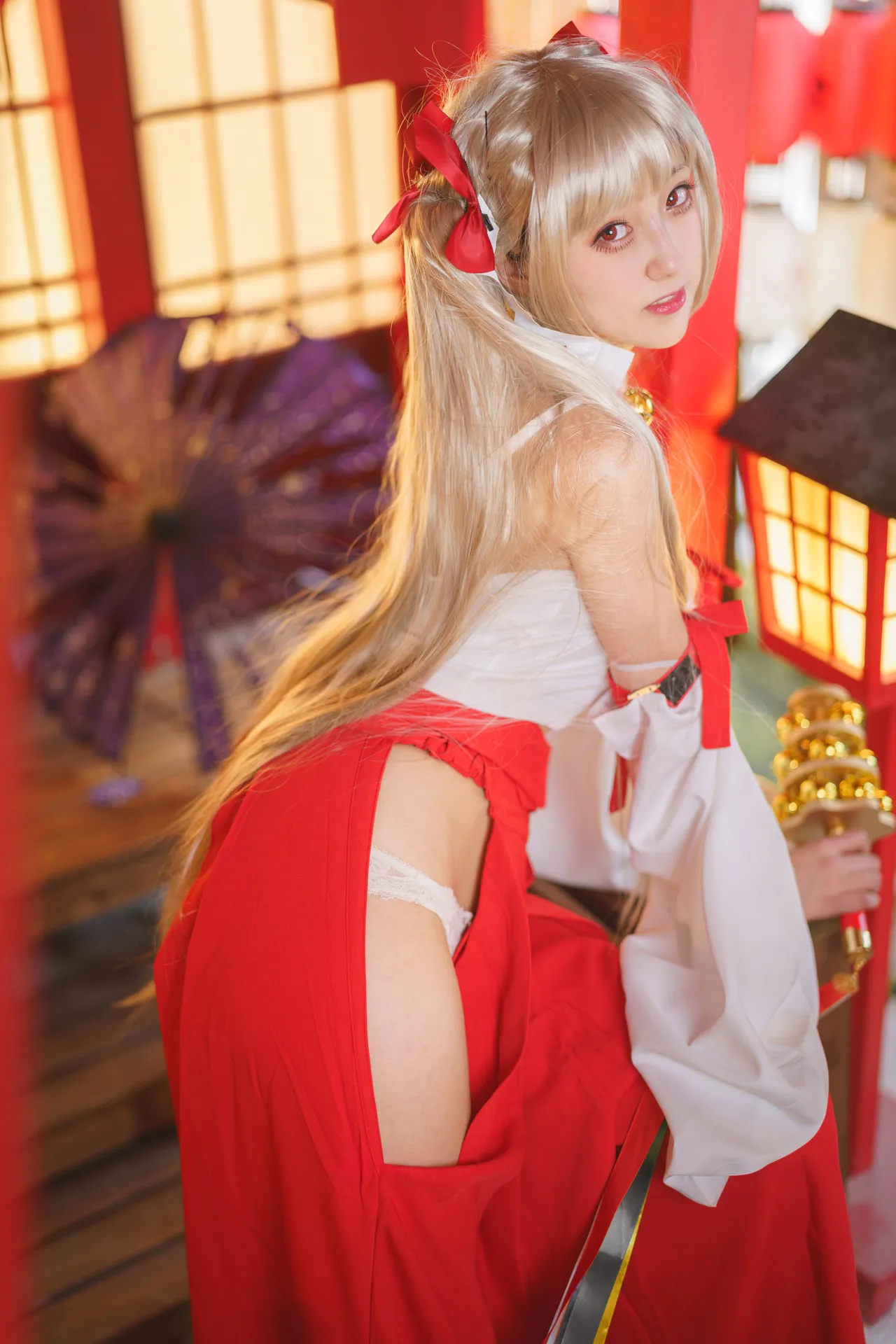 Luisa_零纱 - 碧蓝航线 可畏 巫女 [16P-374MB]