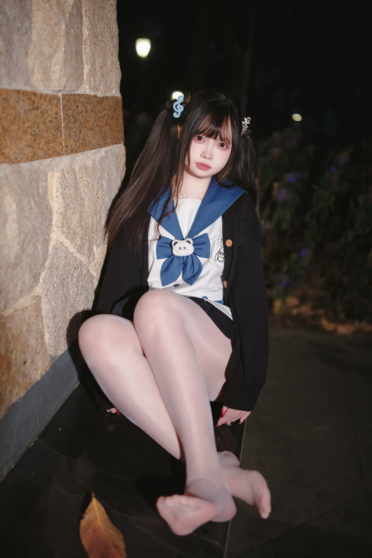 洛桑w伊梓 - 双马尾jk户外 [38P-423MB]