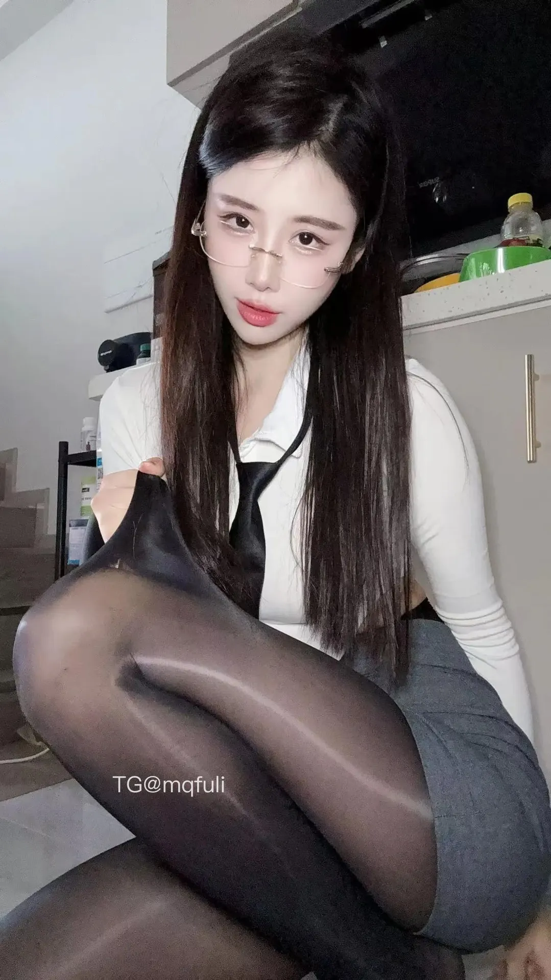 瑶瑶小老虎 - 抖音巨乳御姐最新趣岛制服热舞合集 [126P57V-696MB]