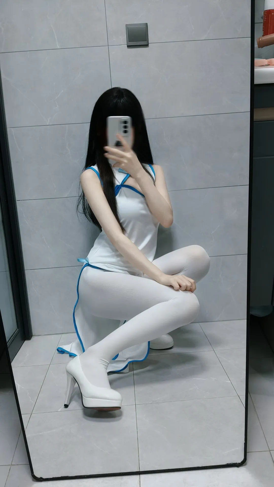 好yun小锦 - 舰长图包视频及本人定制图包合集 [485P18V-1.70GB]