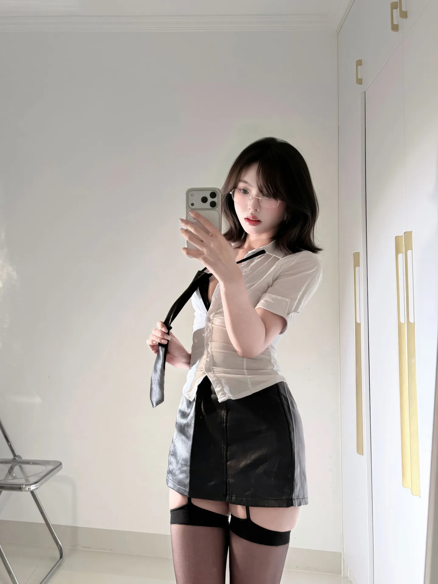 真宝 - 职场副本 [70P2V-698MB]