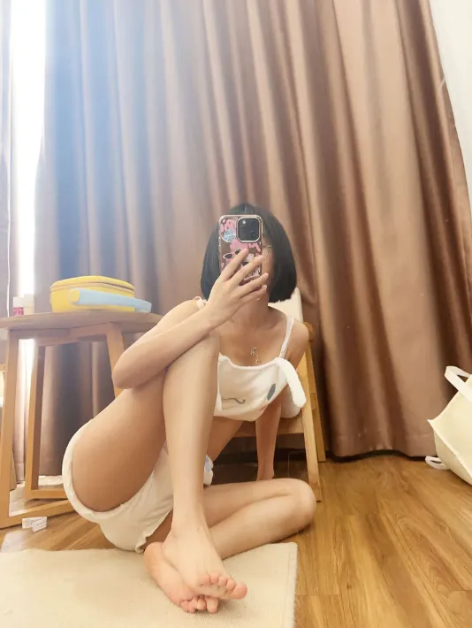 王胜利 - 情趣制服腋毛白眼阿黑颜大合集 [899P141V-2.21GB]