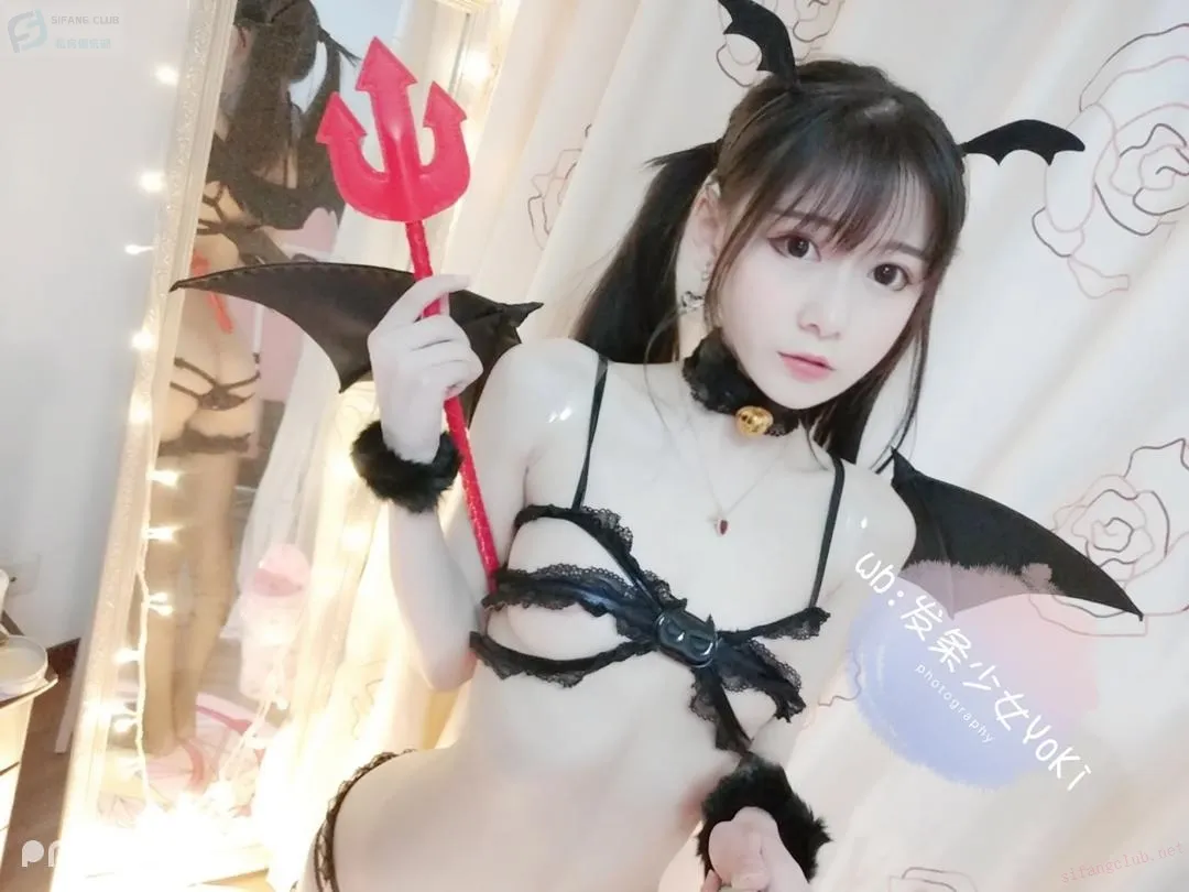 发条少女 - _2 yoyou茶茶moon 与闺蜜三人私拍套图 285P [4P-21MB]