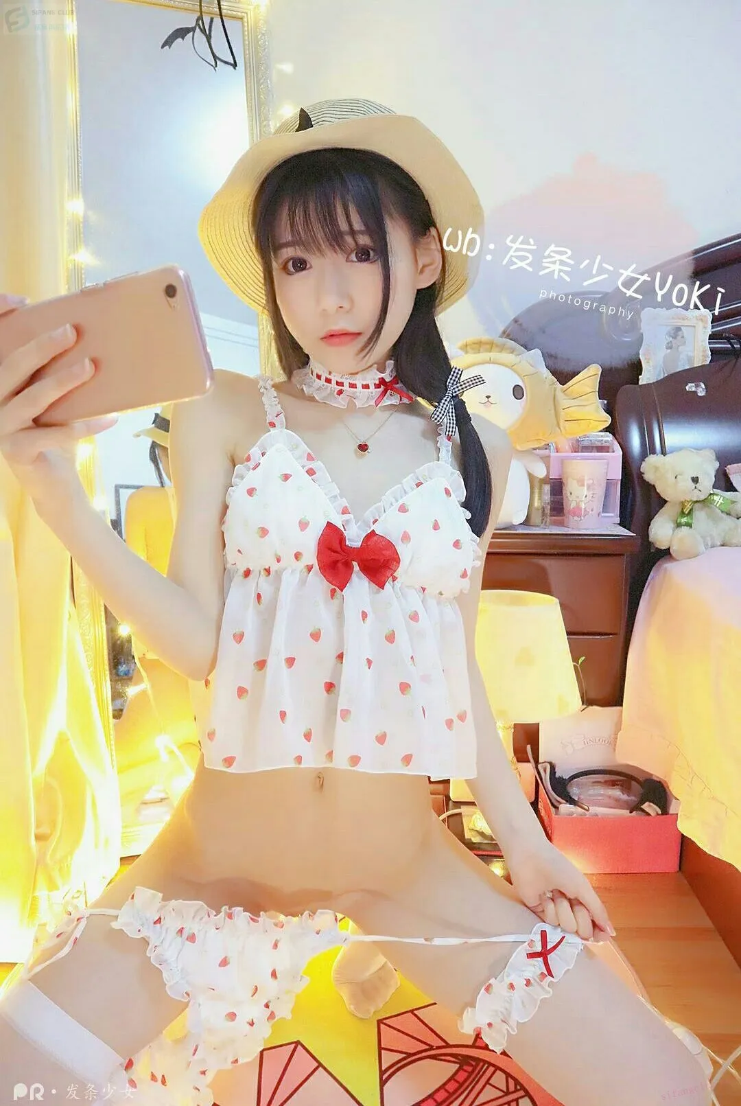 发条少女 - 小女友(21P+2V) [21P2V-59MB]