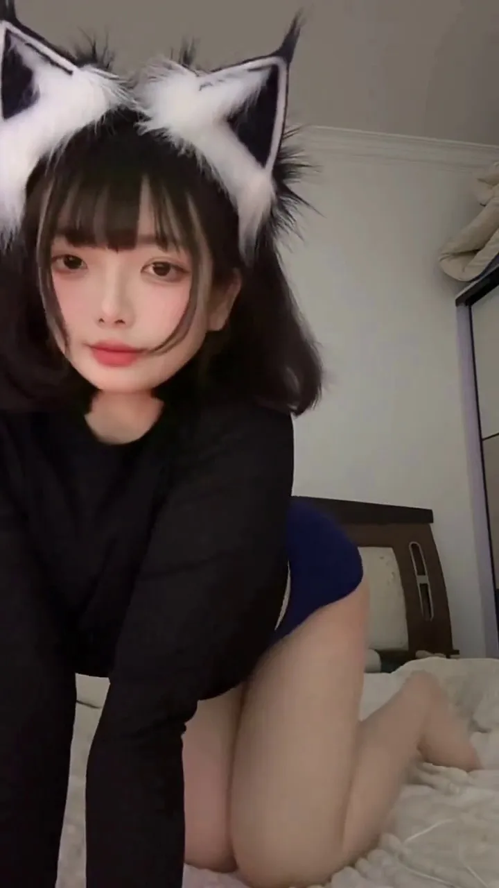 快乐小薯条 - 反差丝袜瑜伽课骚舞 [0P33V-711MB]